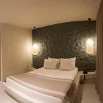 Corner Boutique Hotel 3*
