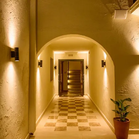 Corner Boutique Отель 3*