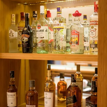 Corner Boutique Отель 3*