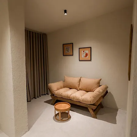 Отель Corner Boutique 3*
