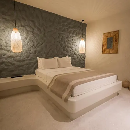 Corner Boutique 3* 比特兹