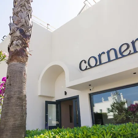 Corner Boutique Отель Битез