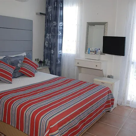 Corner Boutique Отель