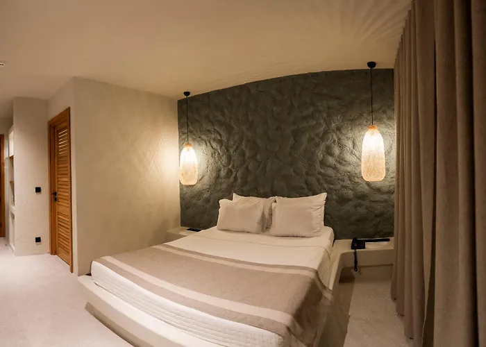 Corner Boutique Hotel 3*