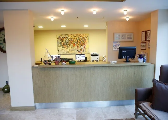 Corner Boutique Bitez