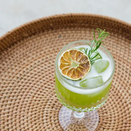 Corner Boutique Bitez