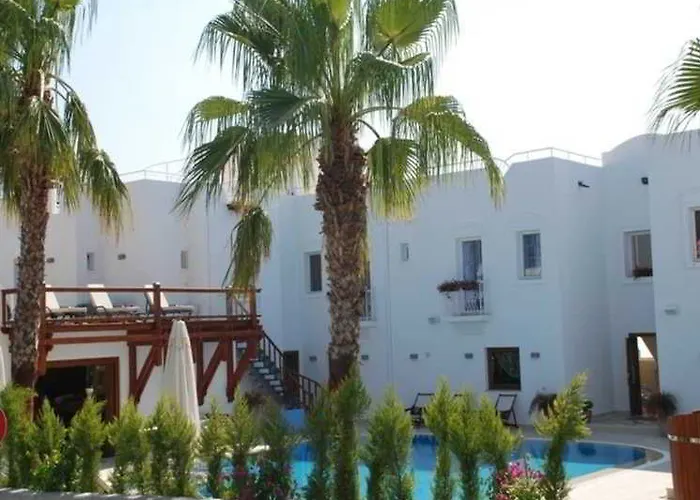 Corner Boutique Hotel 3*